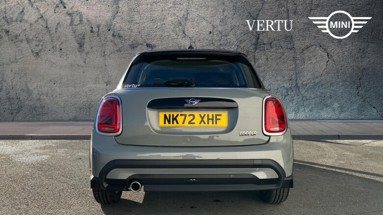 MINI Hatchback 1.5 Cooper Classic 5dr Auto Petrol Hatchback